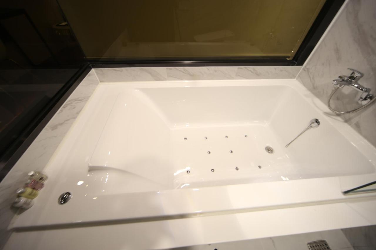 בוסאן Hotel French Code Myeongji מראה חיצוני תמונה